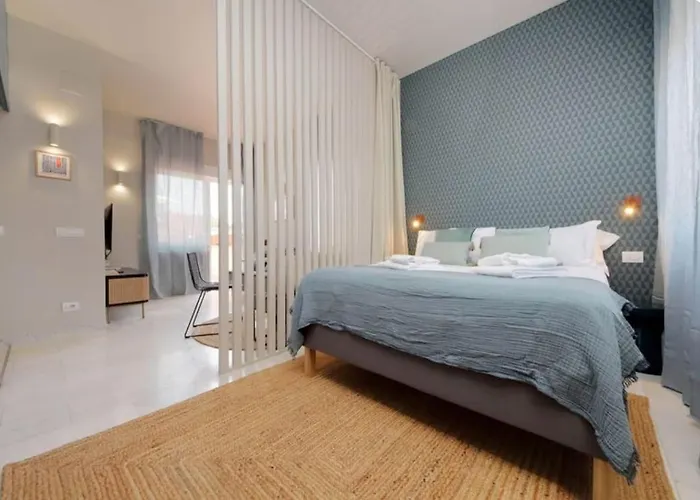 Caracalla Charming Terrace Loft *