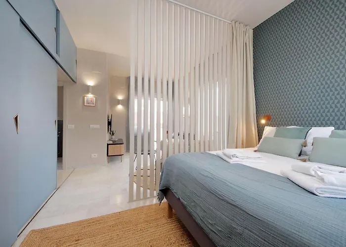 Caracalla Charming Terrace Loft Appartement *